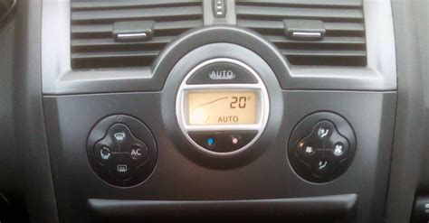 Технические особенности климат-контроля в автомобиле Renault Megane 2