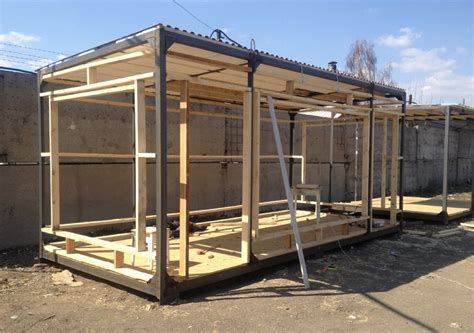 Установка самого каркаса бытовки